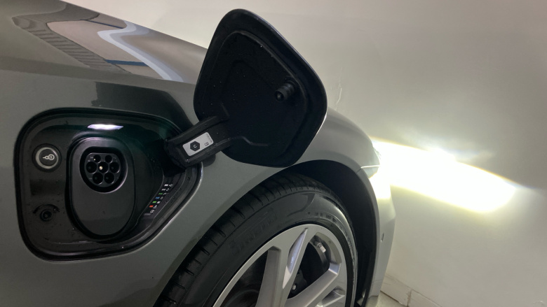 Audi e-tron GT 390kW Quattro 93kWh 4dr Auto Electric Saloon